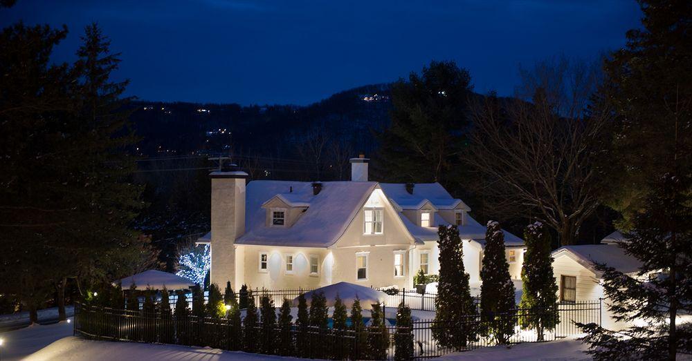 Auberge Sous L'Edredon B&B Saint-Sauveur-des-Monts Exterior foto