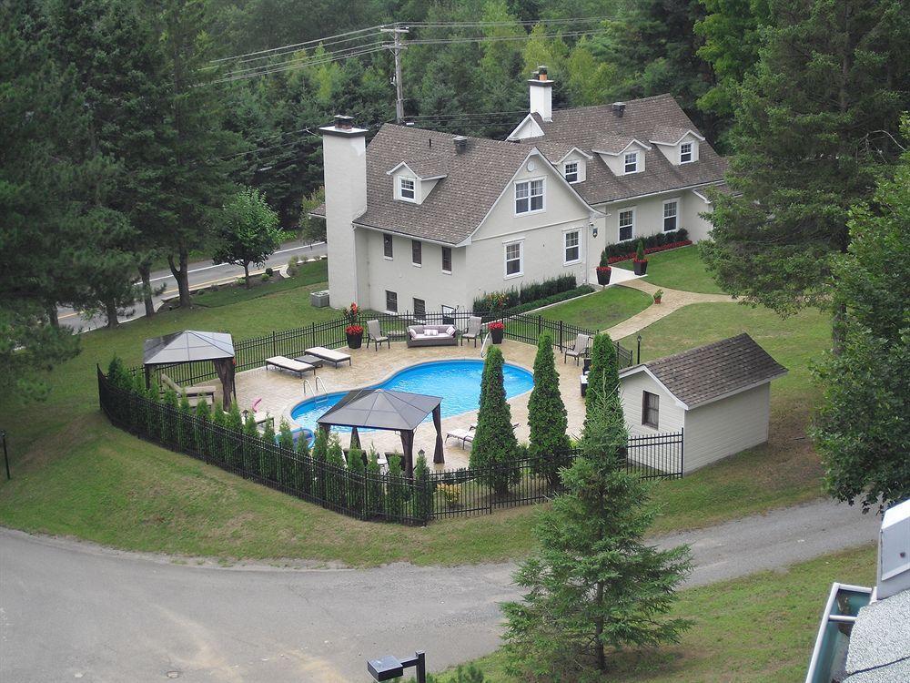 Auberge Sous L'Edredon B&B Saint-Sauveur-des-Monts Exterior foto