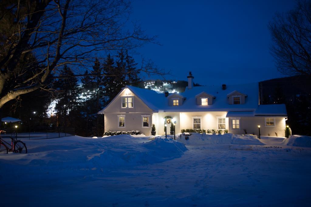 Auberge Sous L'Edredon B&B Saint-Sauveur-des-Monts Exterior foto