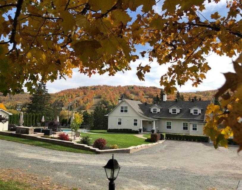 Auberge Sous L'Edredon B&B Saint-Sauveur-des-Monts Exterior foto